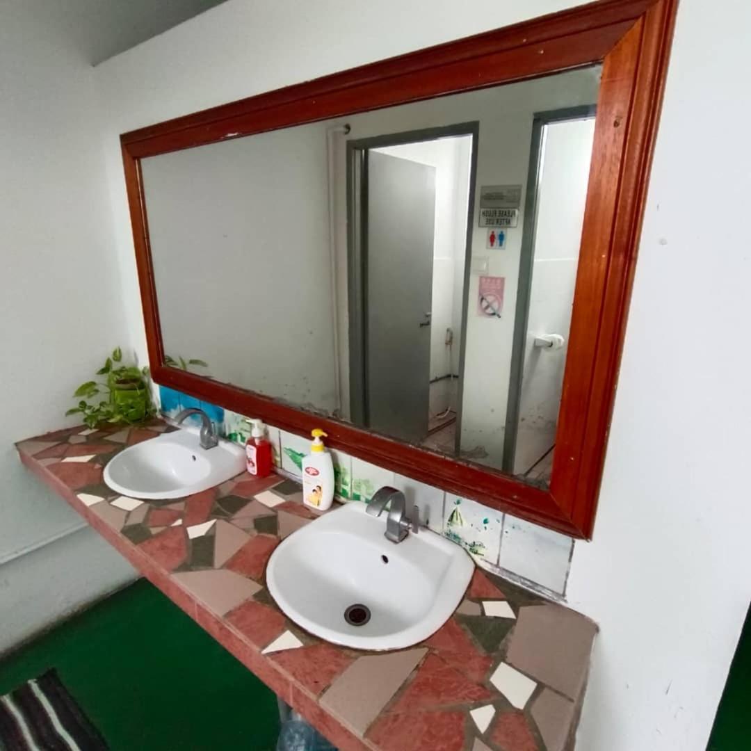 Tabun Homestay Miri Luaran gambar
